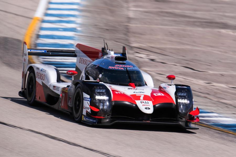  Toyota TS050 Hybrid 2018 года  (фото 19 из 20)